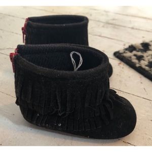 Black fringe boots